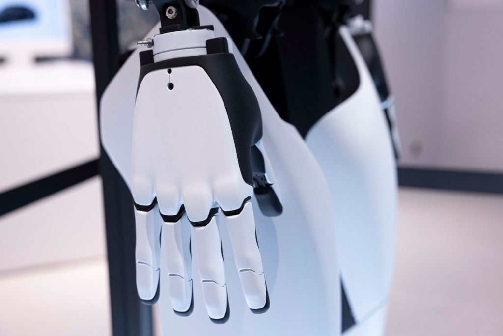 Tesla’s Optimus robot VP is leaving the company