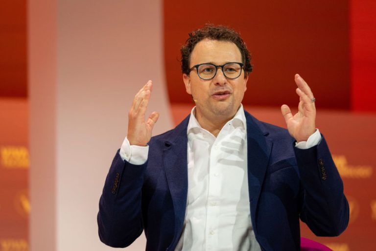 Anthropic CEO wants to open the black box of AI models by 2027